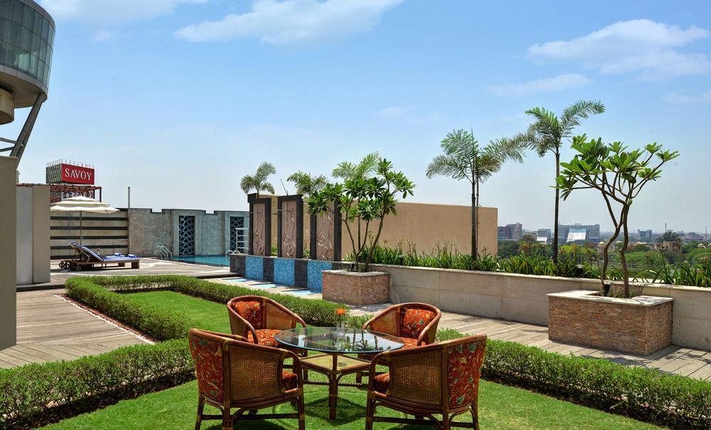 Savoy Suites Manesar Gurgaon Eksteriør billede