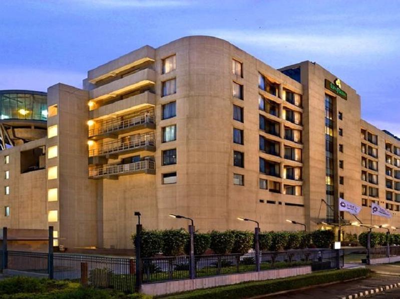 Savoy Suites Manesar Gurgaon Eksteriør billede