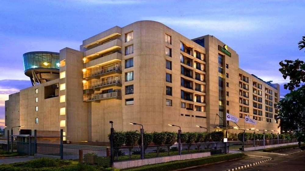 Savoy Suites Manesar Gurgaon Eksteriør billede